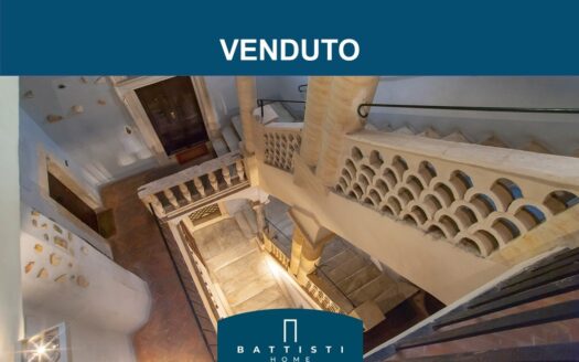 Piazza Capranica – Esclusivo attico nel Rione Colonna
