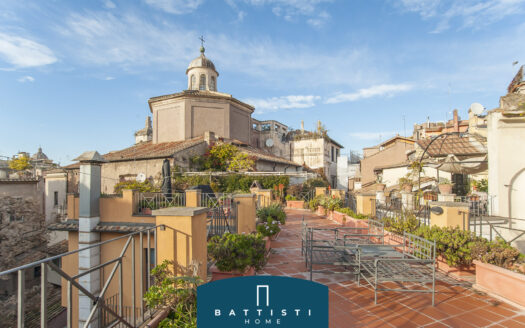 Portico D’Ottavia – Attico con splendida terrazza