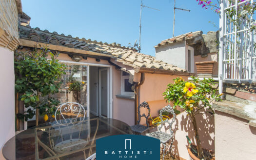 Campo de’ Fiori – Suggestive panoramic penthouse