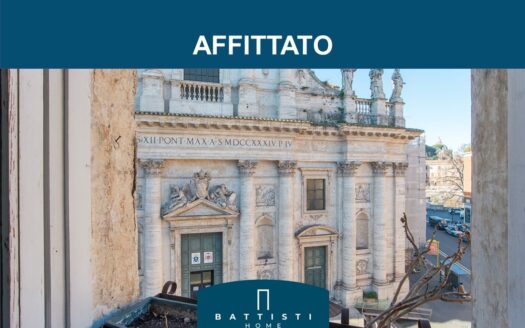 Piazza dell’Oro – Appartamento con affaccio panoramico