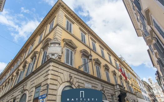 Ad. Via dei Condotti – Bright apartment with terrace