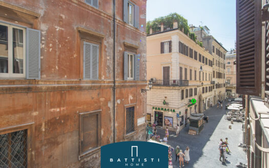 Ad. Piazza di Spagna – Immobile di pregio