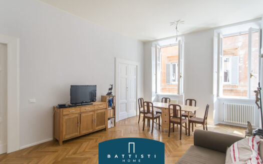 Ad. Piazza di Spagna – Renovated apartment