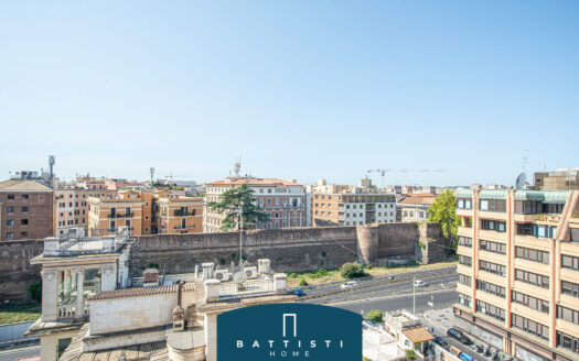 Via Aniene – Attico in residenza storica