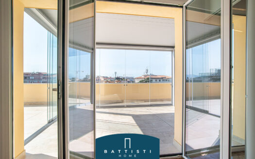 Via Aniene – Attico in residenza storica