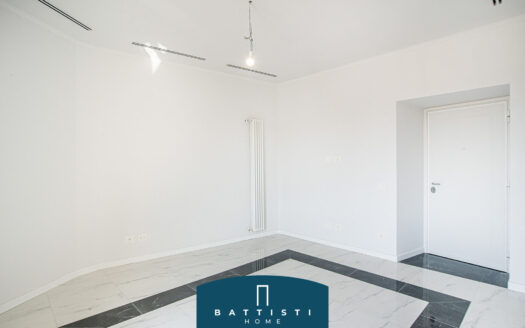 Via Aniene – Appartamento ben illuminato