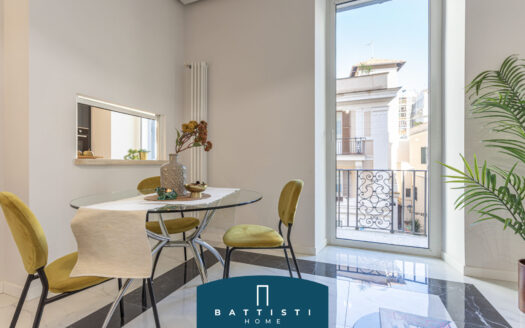 Via Aniene – Elegant three-room apartment with balcony