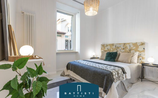 Via Aniene – Design e comfort in trilocale con balcone