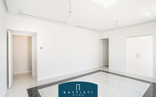 Via Aniene – Appartamento balconato