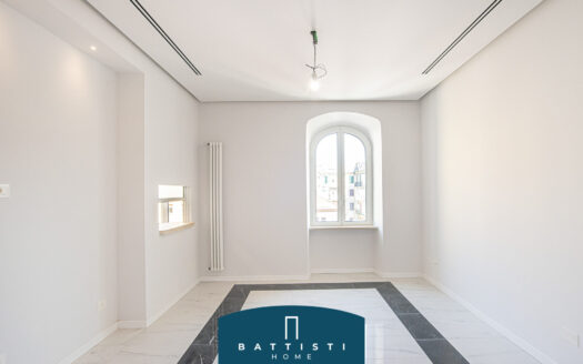 Via Aniene – Elegante trilocale in residenza storica