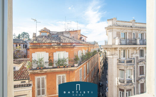 Piazza Barberini – Incantevole piano alto