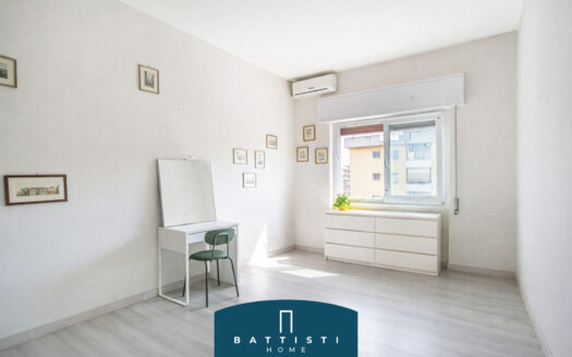 Appio Claudio – Delizioso appartamento con balcone