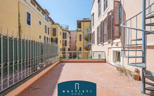 Ad. Piazza di Spagna – Splendido loft con terrazza