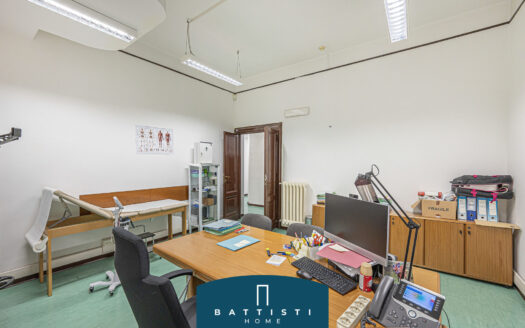 Ad. Piazza Mazzini – Appartamento in contesto signorile